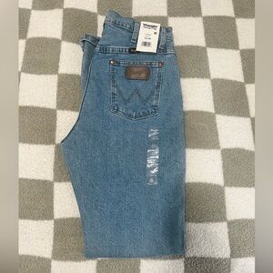 WOMEN'S WRANGLER® COWBOY CUT® SLIM FIT JEAN IN ANTIQUE WASH